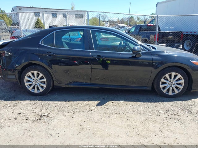 Toyota Camry Le