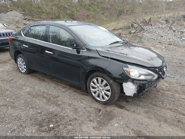 Salvage Nissan Sentra Image