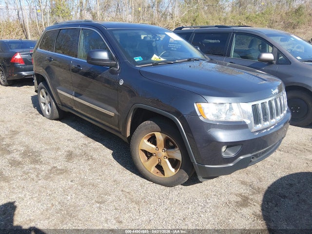 Salvage Jeep Grand Cherokee Image
