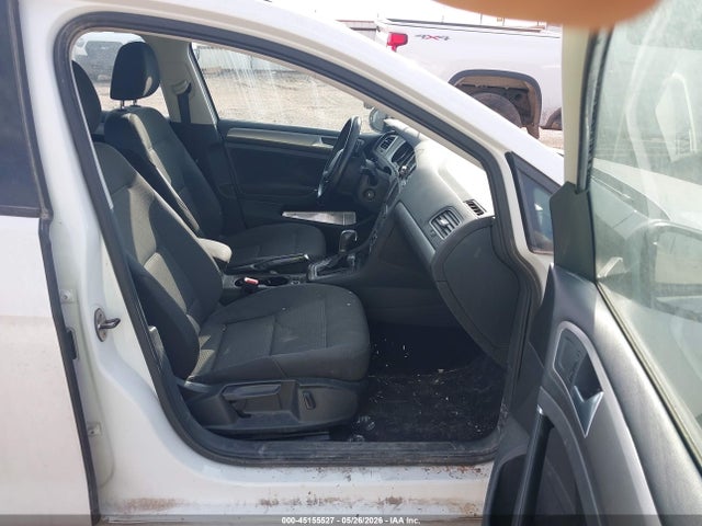 Volkswagen Golf Tsi S 4-door