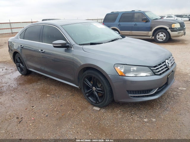 Salvage Volkswagen Passat Image