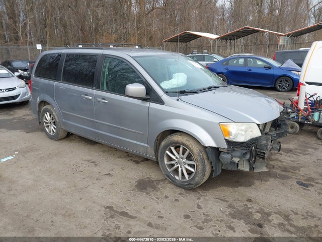 Salvage Dodge Grand Caravan Image