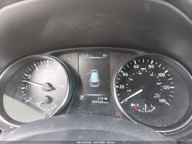 Nissan Rogue S