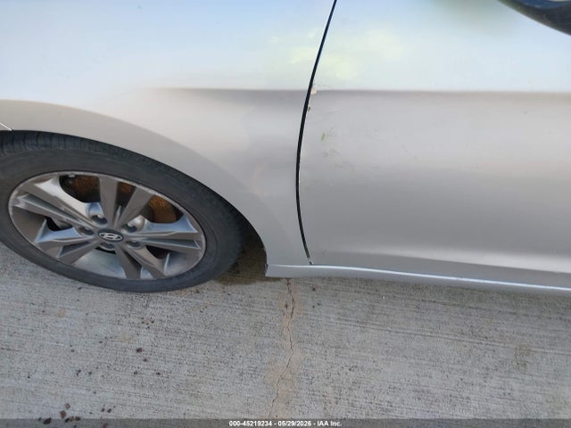 Hyundai ELANTRA Sel