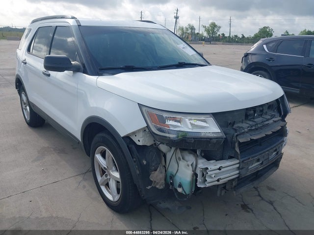 Salvage Ford Explorer Image