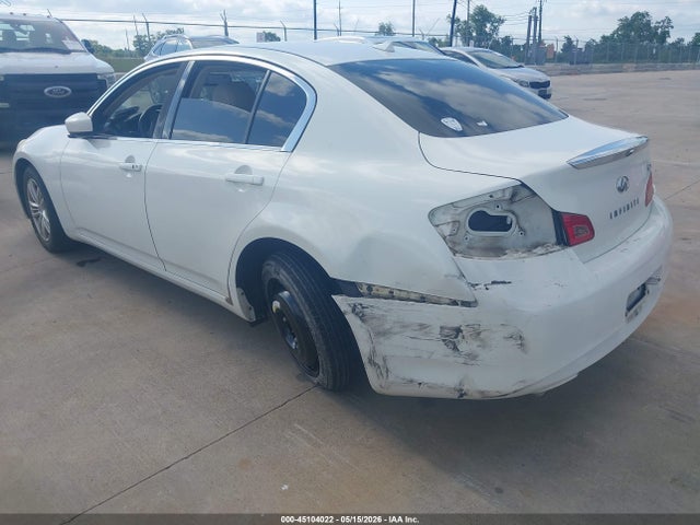INFINITI G25 Journey