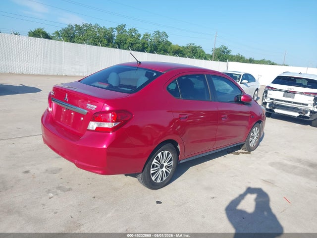 Mitsubishi Mirage Es