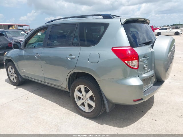 Toyota RAV4 Limited V6