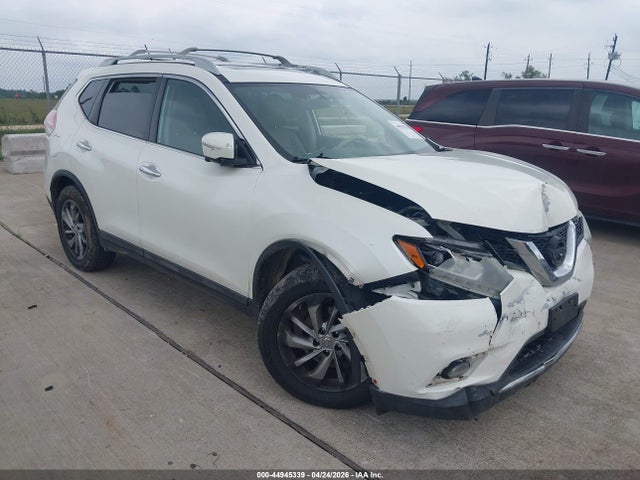 Salvage Nissan Rogue Image