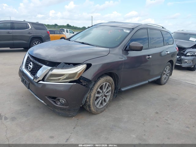 Nissan Pathfinder Sv