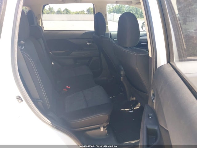 Mitsubishi Outlander Se