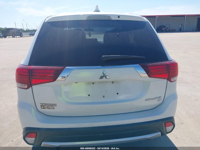 Mitsubishi Outlander Se