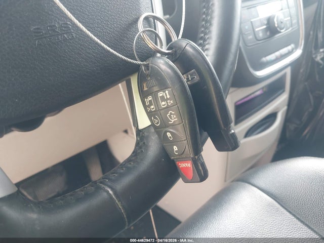 Chrysler Town & Country Touring-l