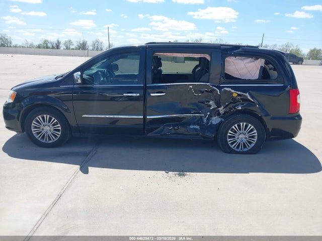 Chrysler Town & Country Touring-l