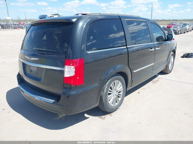 Chrysler Town & Country Touring-l