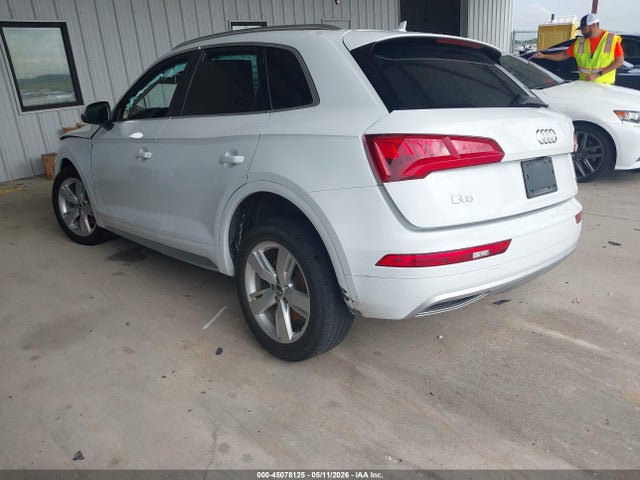 Audi Q5 45 Premium