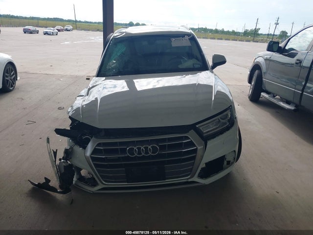 Audi Q5 45 Premium