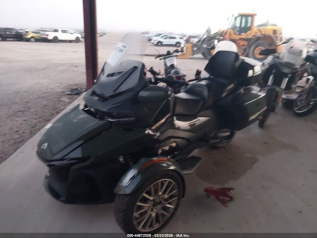 Can-Am Spyder Roadster