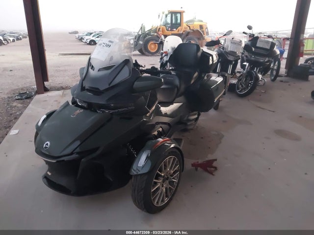 Can-Am Spyder Roadster