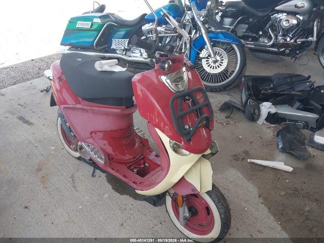 Salvage Genuine Scooter Co. Buddy Image