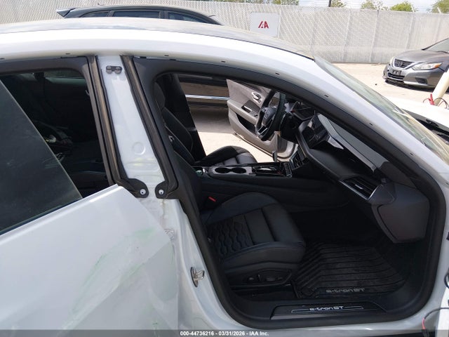 Audi e-tron Premium Plus Quattro