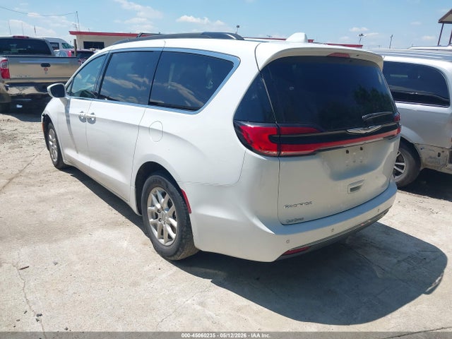 Chrysler Pacifica Touring L