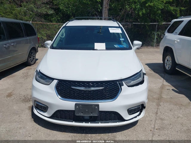 Chrysler Pacifica Touring L