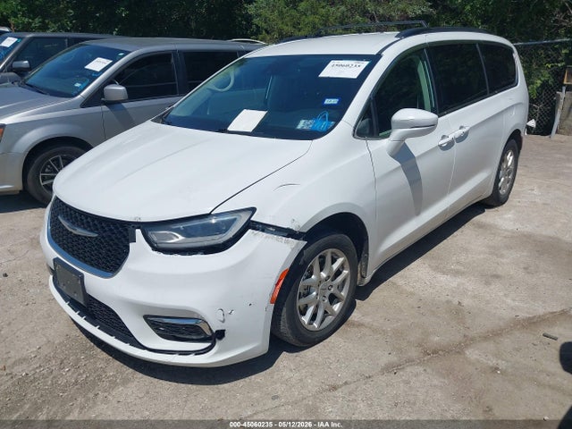 Chrysler Pacifica Touring L