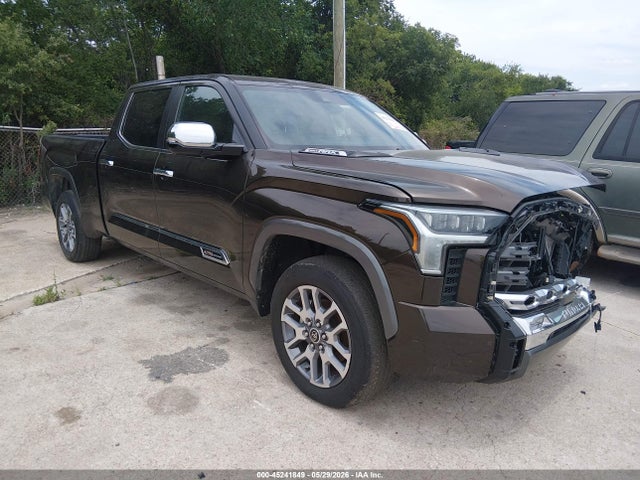 Salvage Toyota Tundra Image