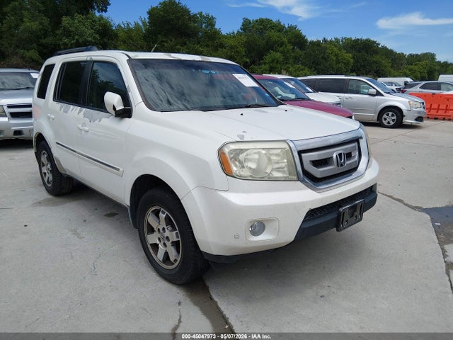 Salvage Honda Pilot Image