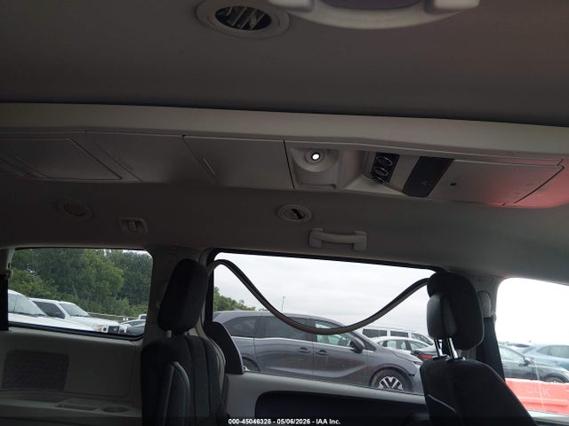 Dodge Grand Caravan Crew