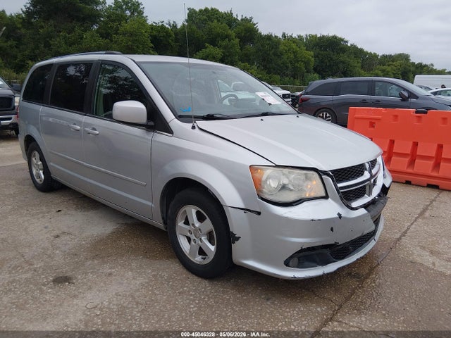 Salvage Dodge Grand Caravan Image