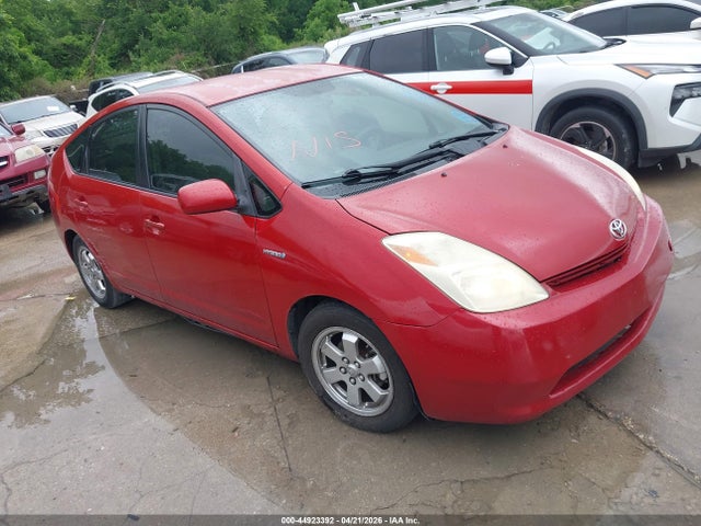 Salvage Toyota Prius Image
