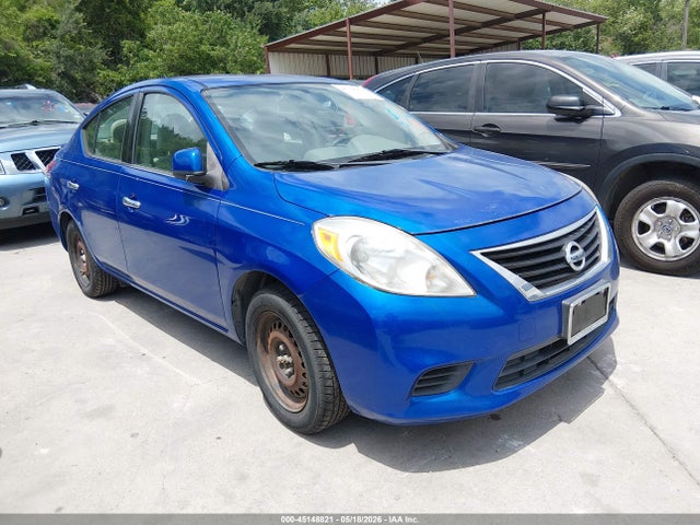 Salvage Nissan Versa Image