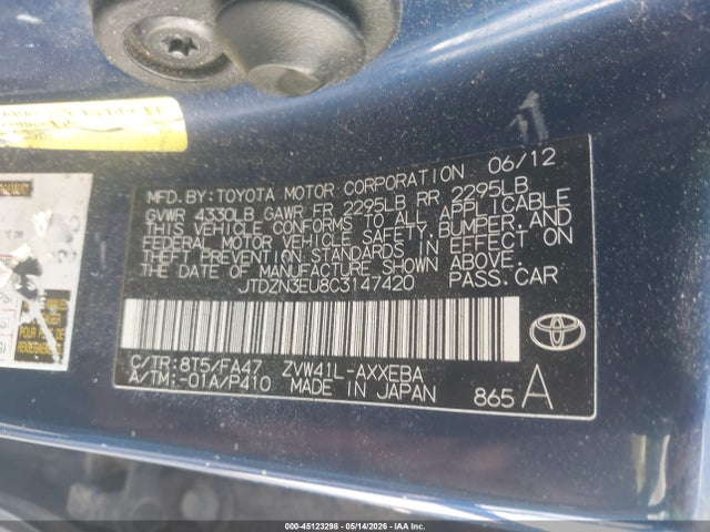 Toyota Prius v Three