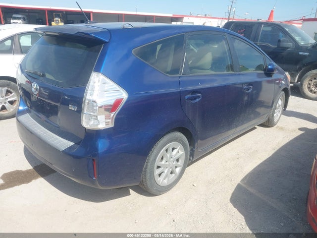 Toyota Prius v Three