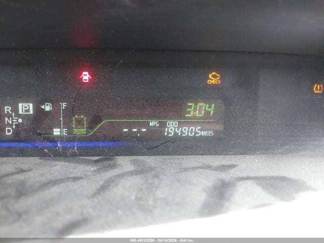 Toyota Prius v Three