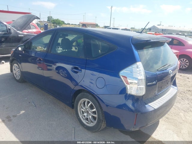 Toyota Prius v Three