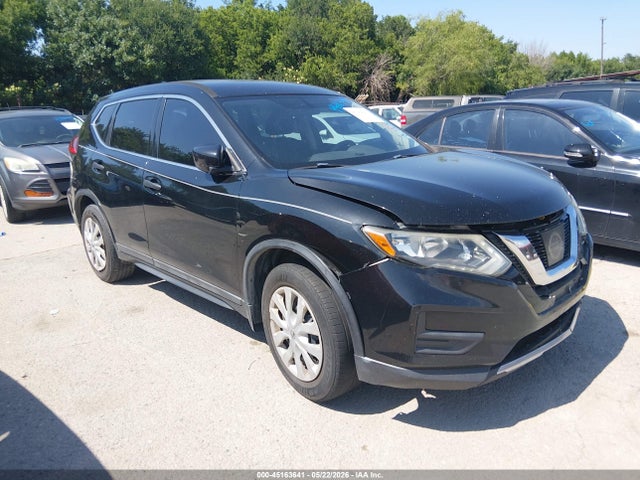 Salvage Nissan Rogue Image