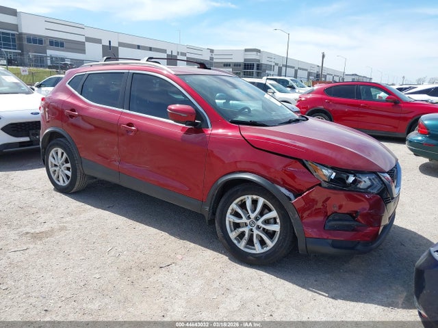 Salvage Nissan Rogue Image