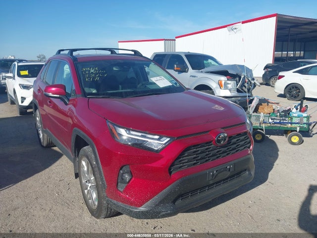 Salvage Toyota RAV4 Image