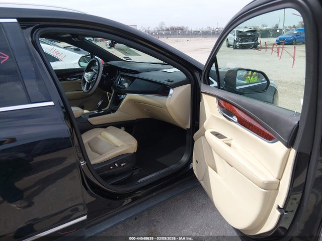 Cadillac XT5 Premium Luxury