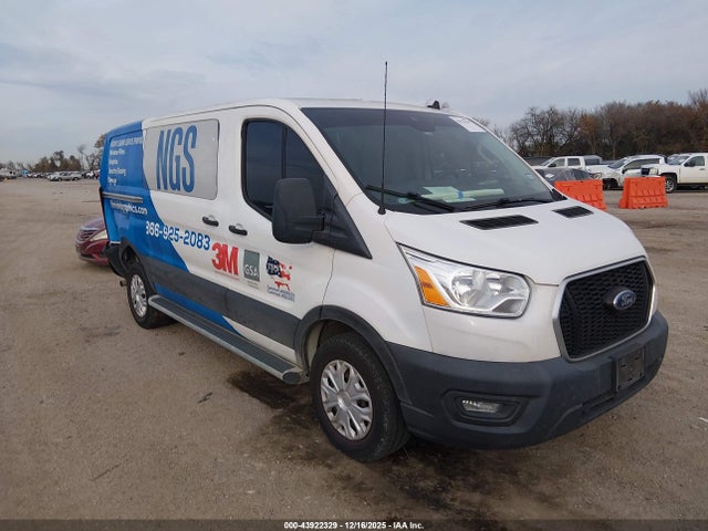 Salvage Ford Transit Image