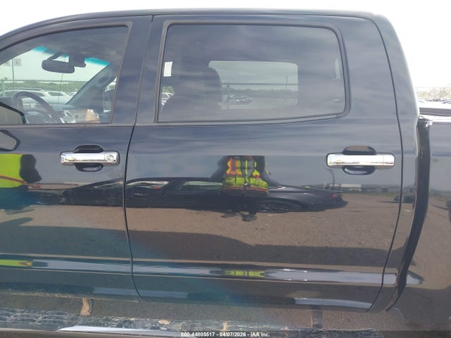 Toyota Tundra 1794 5.7l V8