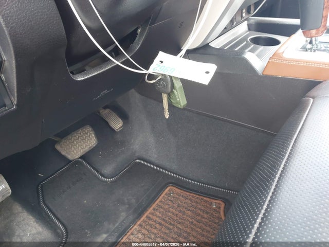 Toyota Tundra 1794 5.7l V8