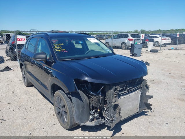 Salvage Volkswagen Taos Image