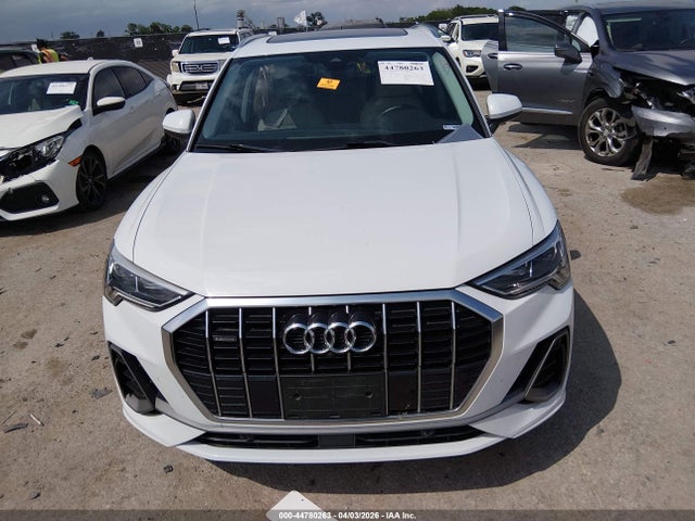 Audi Q3 Premium Plus 45 Tfsi S Line Quattro Tiptronic
