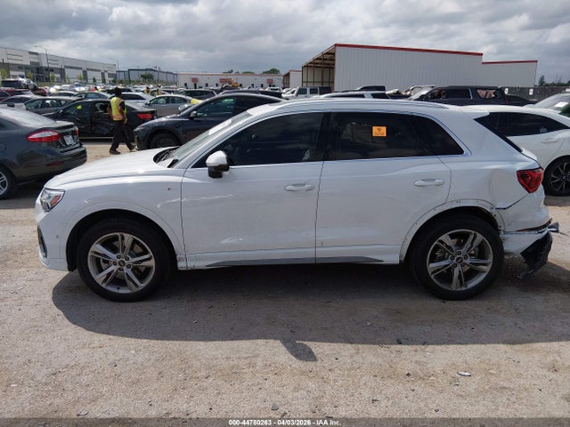 Audi Q3 Premium Plus 45 Tfsi S Line Quattro Tiptronic