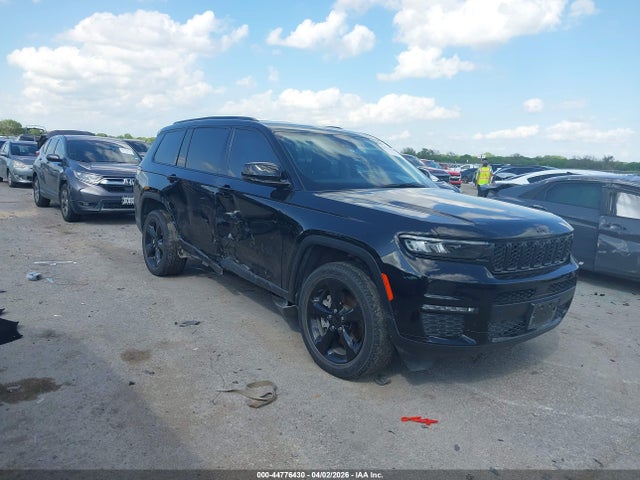 Salvage Jeep Grand Cherokee Image