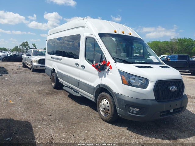 Salvage Ford Transit Image